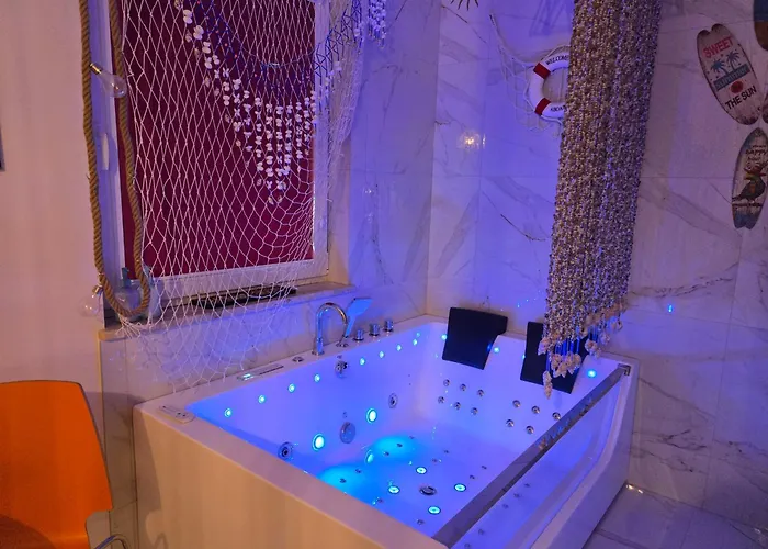 Jacuzzi & Sauna Nad Morzem Apartment *