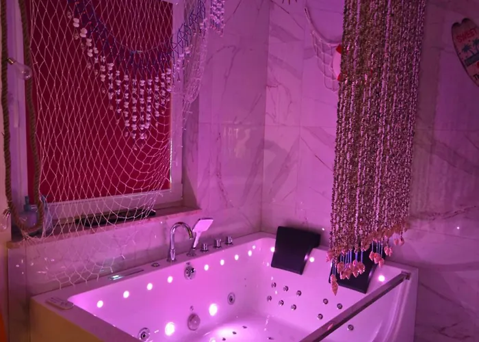 Jacuzzi & Sauna Nad Morzem Apartment