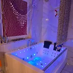 Jacuzzi & Sauna Nad Morzem Appartement *