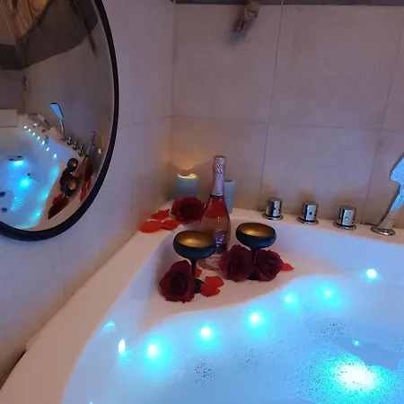 公寓 Jacuzzi & Sauna Nad Morzem *