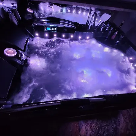 Jacuzzi & Sauna Nad Morzem 公寓 格但斯克