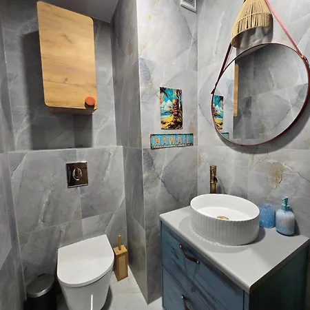By The Sea - Prestige With A Luxurious Jacuzzi, Sauna And An Exclusive Massage Chair Available In One Of The Apartments!