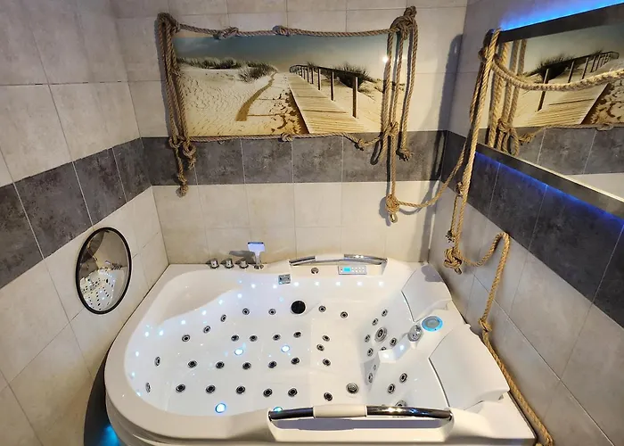 Jacuzzi & Sauna Nad Morzem