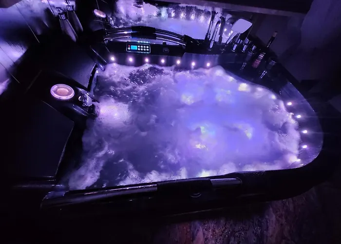 Jacuzzi & Sauna Nad Morzem Апартаменты Гданьск