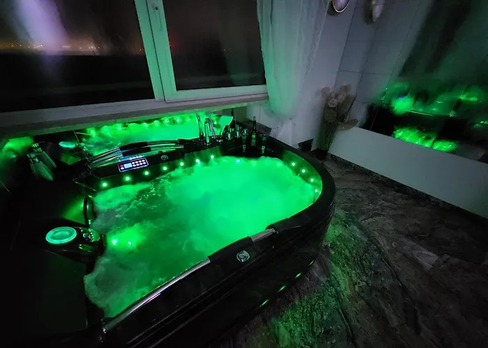 Jacuzzi & Sauna Nad Morzem *