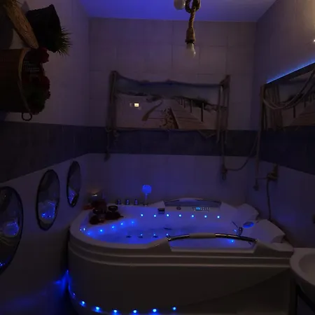 Daire Jacuzzi & Sauna Nad Morzem